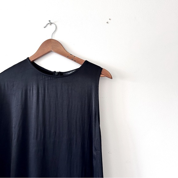 ZARA | Satin One-Sleeve Asymmetrical Dress - Picture 6 of 7